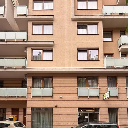 Prime - Bright 2 Bedroom Family Apartamento